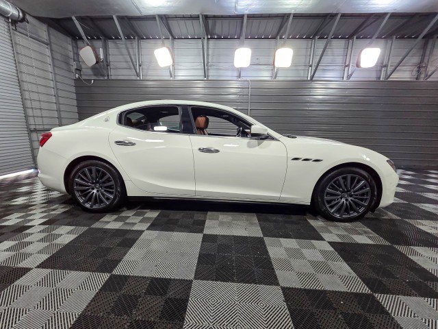 Used 2020 Maserati Ghibli S Q4 AWD/4WD image 9