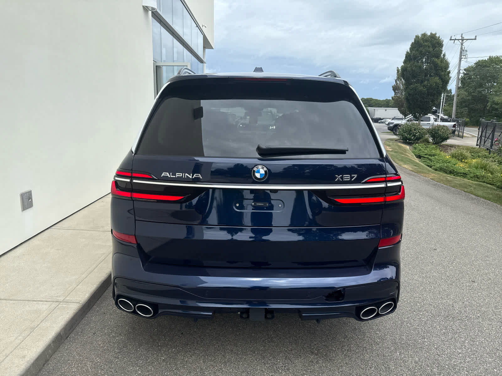 New 2026 BMW ALPINA XB7 image 15