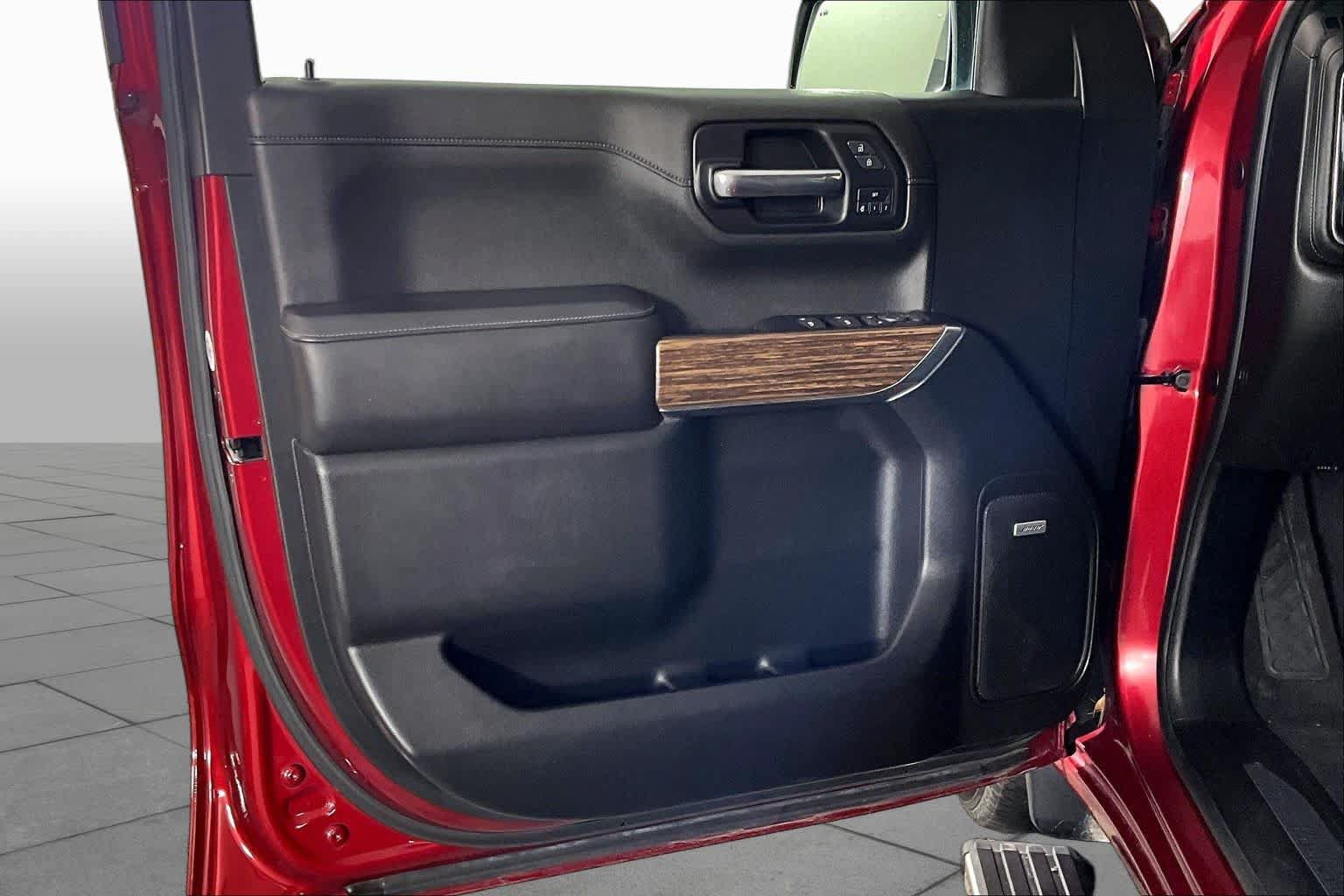 Used 2019 Chevrolet Silverado 1500 High Country w/ Technology Package RWD image 20