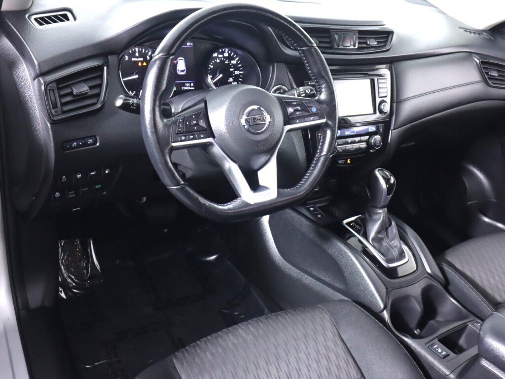 Used 2020 Nissan Rogue SV w/ Sun & Sound Touring Package AWD/4WD image 9