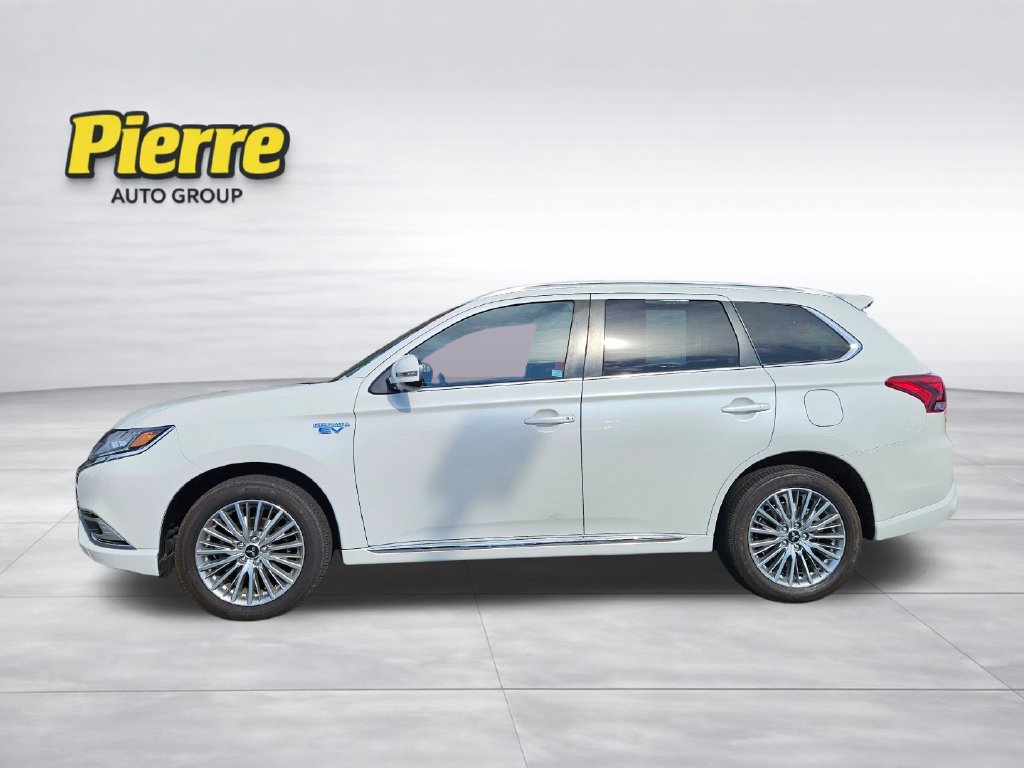 Used 2021 Mitsubishi Outlander 4WD Plug-In Hybrid image 2