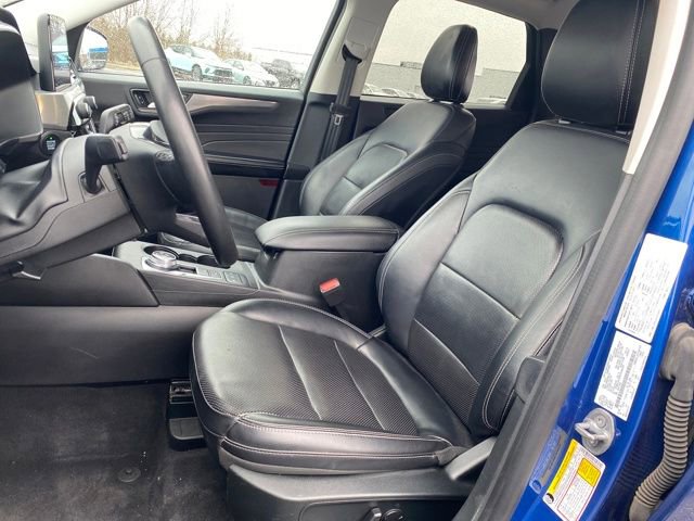 Used 2022 Ford Escape Titanium image 13