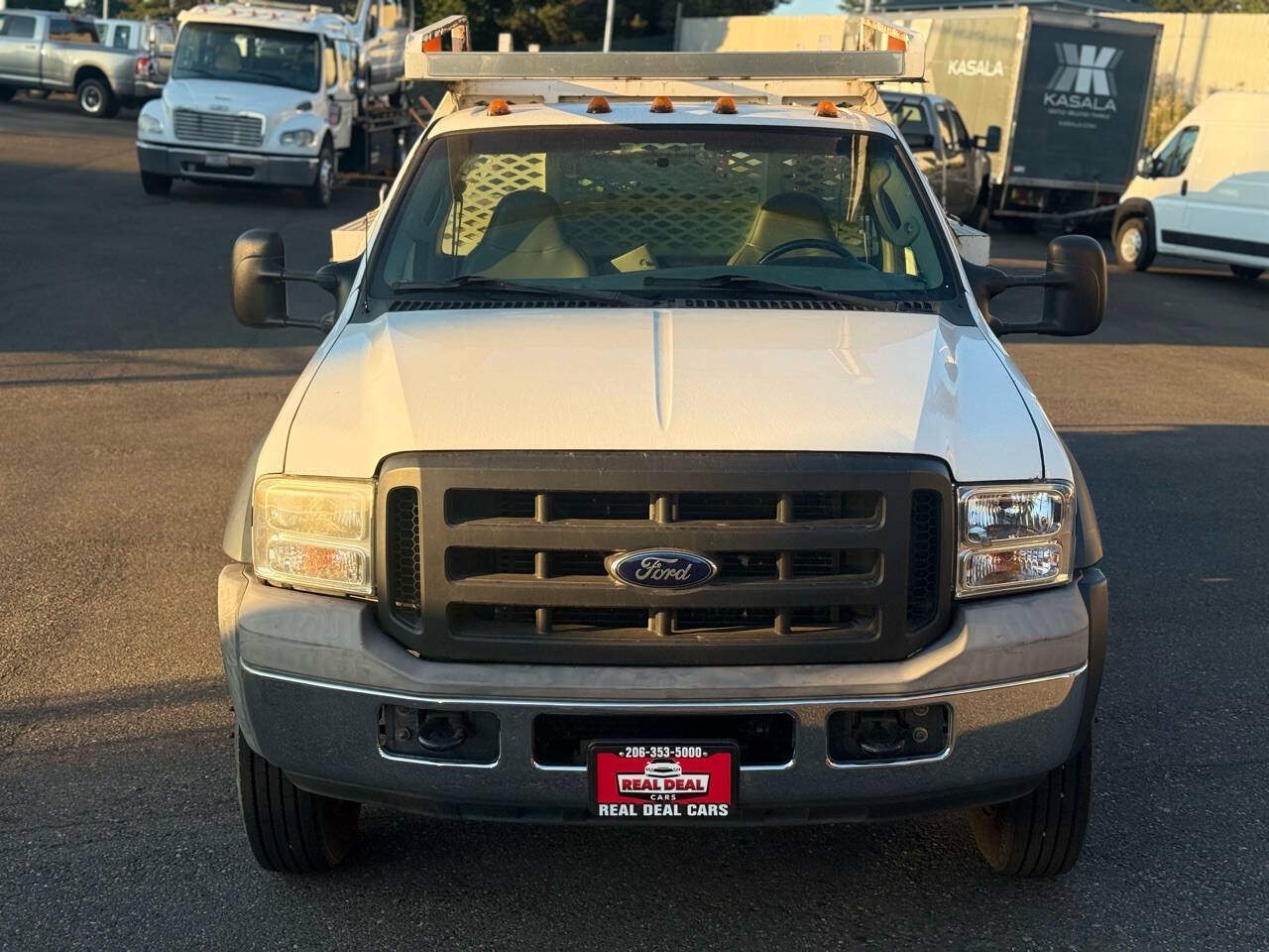 Used 2006 Ford F450 XL RWD image 2