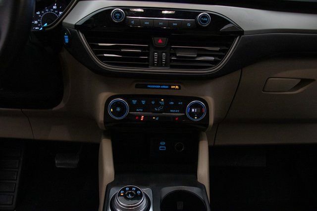 Used 2021 Ford Escape SE w/ Cold Weather Package image 23