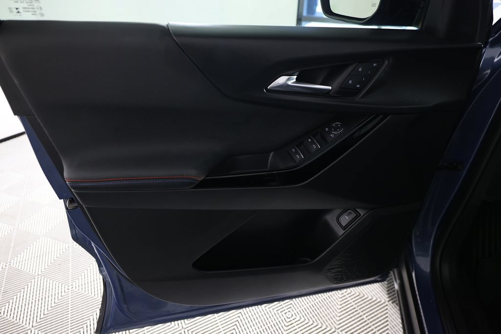 Used 2025 Chevrolet Equinox RS w/ Safety and Technology Package FWD image 15