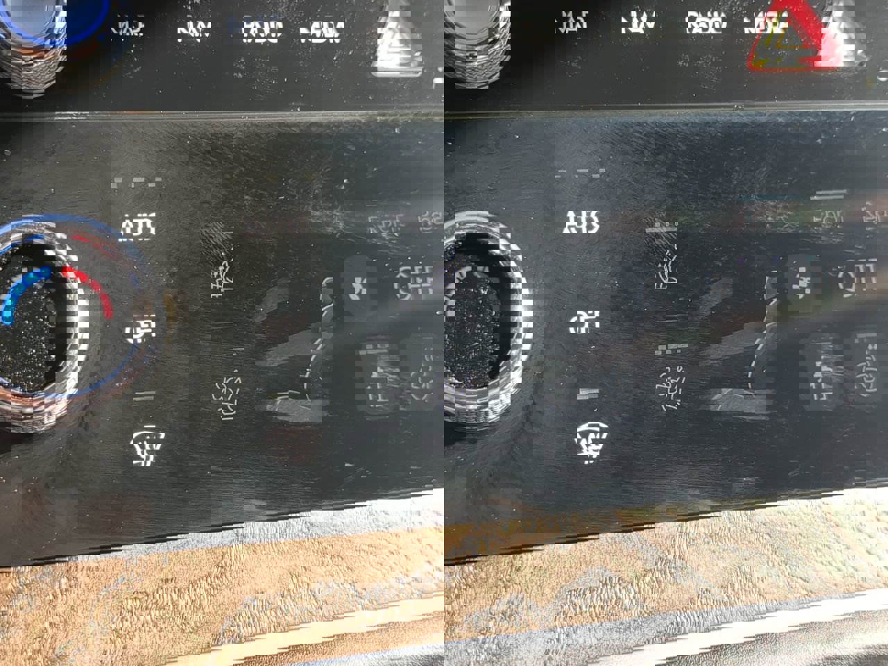 Certified 2025 Genesis GV80 3.5T Prestige image 23