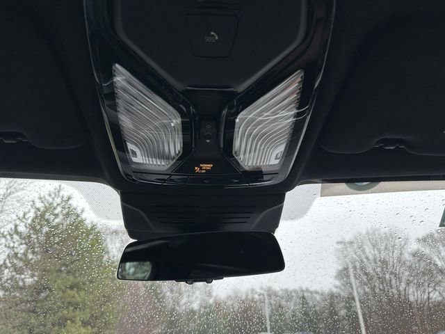 Certified 2024 BMW X7 M60i w/ Executive Package image 39