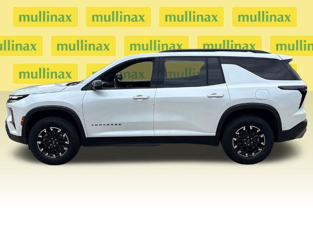 Used 2025 Chevrolet Traverse Z71 w/ Enhanced Driving Package AWD/4WD image 11