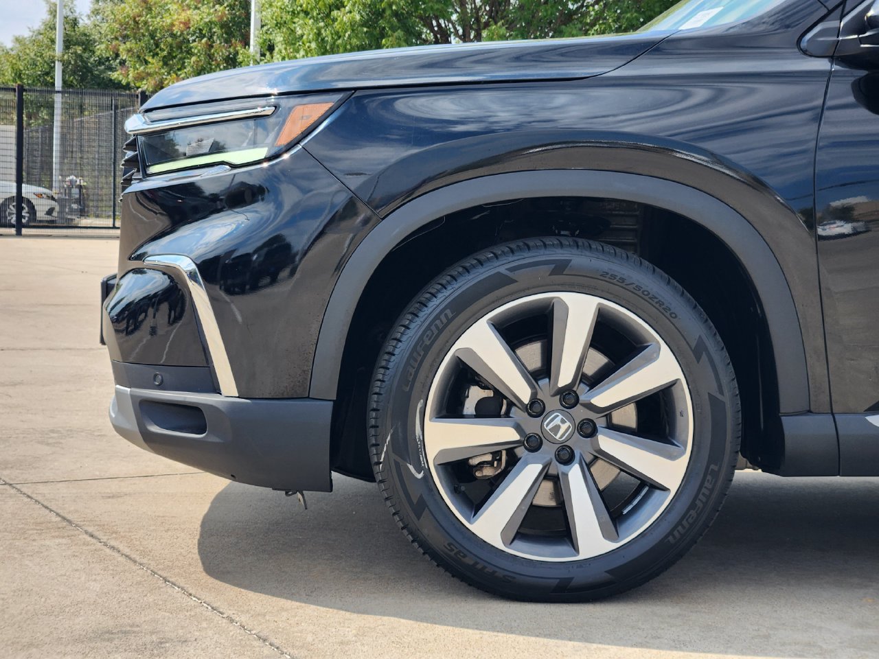Used 2023 Honda Pilot Elite image 8