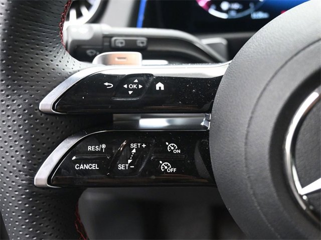 New 2024 Mercedes-Benz GLB 250 image 7