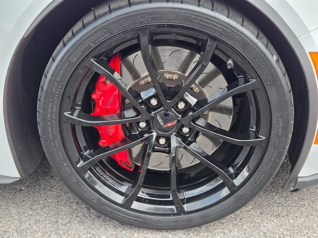 Used 2019 Chevrolet Corvette Grand Sport RWD image 9