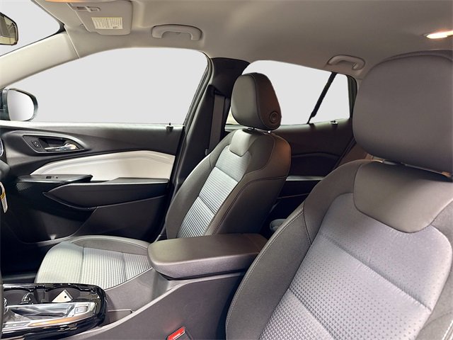 New 2026 Chevrolet Trax LT w/ LT Convenience Package image 23