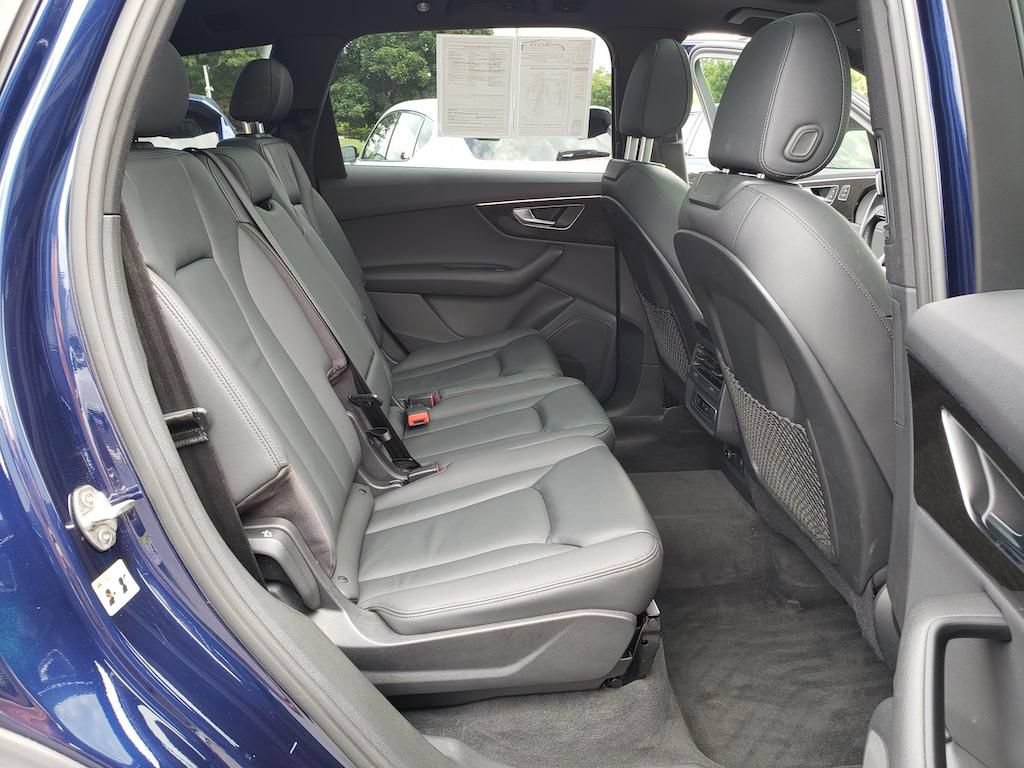 Used 2021 Audi Q7 3.0T Premium AWD/4WD image 32