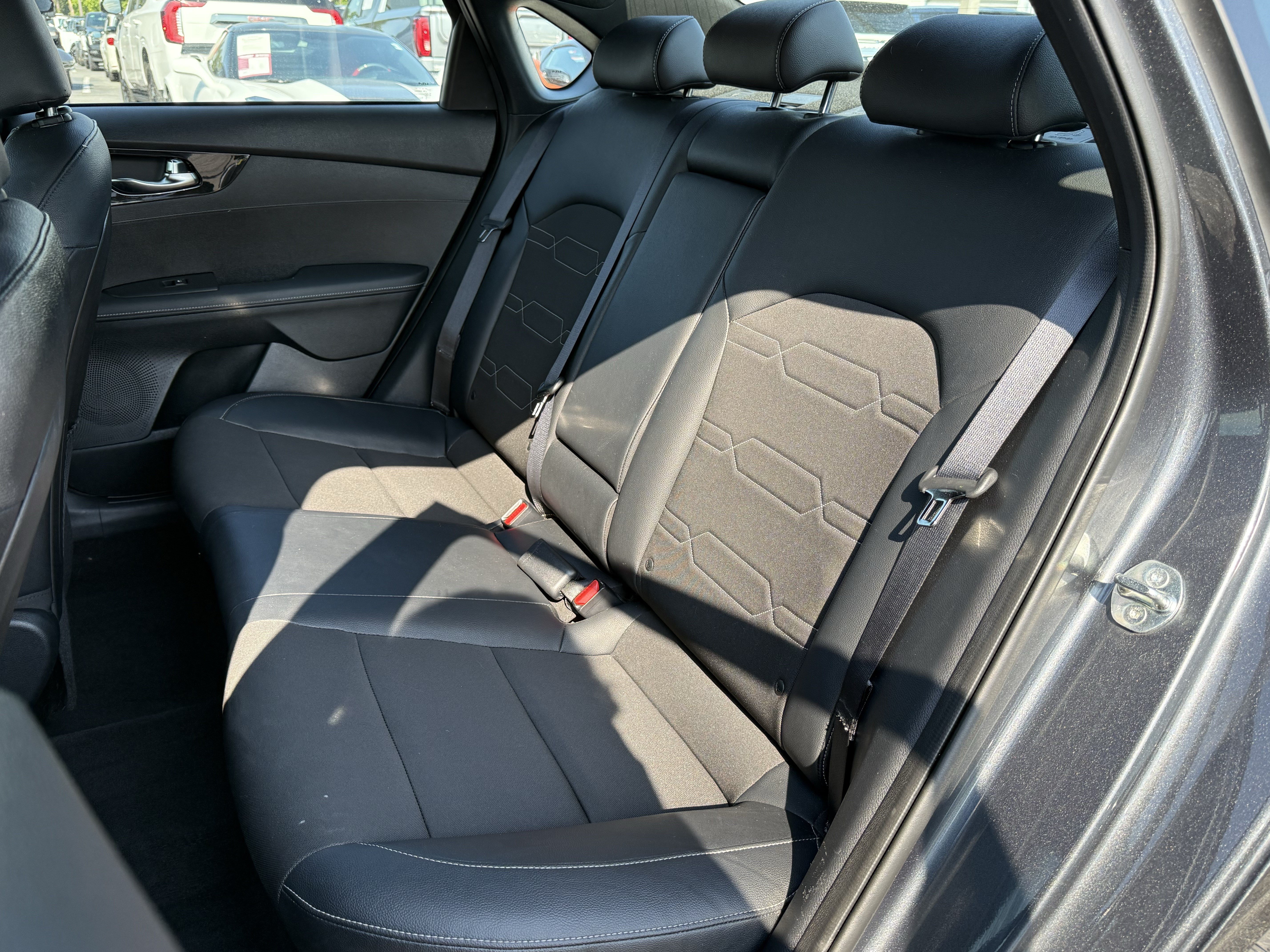 Used 2024 Kia Forte GT-Line FWD image 33