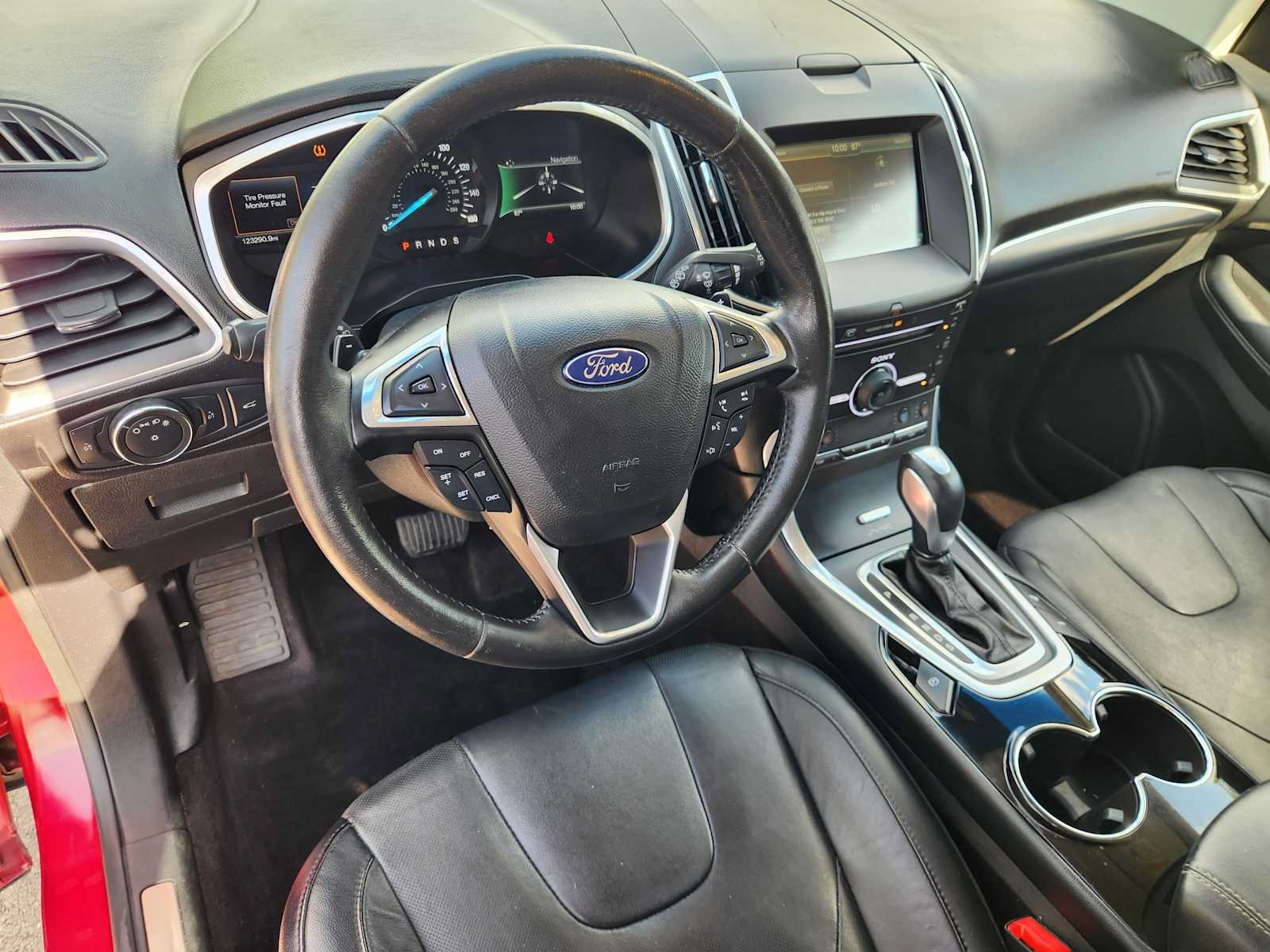 Used 2015 Ford Edge Titanium w/ Equipment Group 302A AWD/4WD image 2