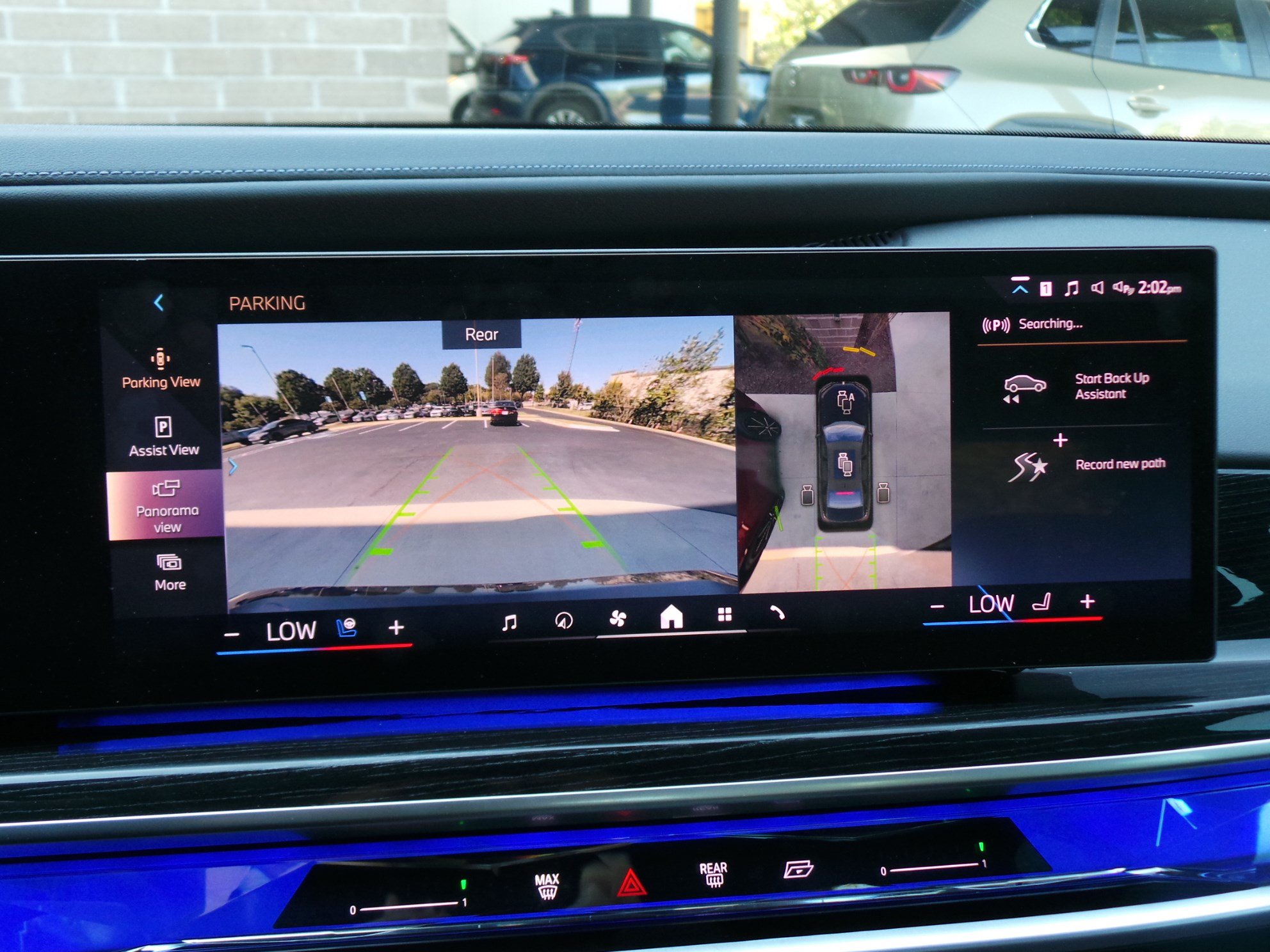 Used 2024 BMW 750e xDrive w/ Executive Package AWD/4WD image 14