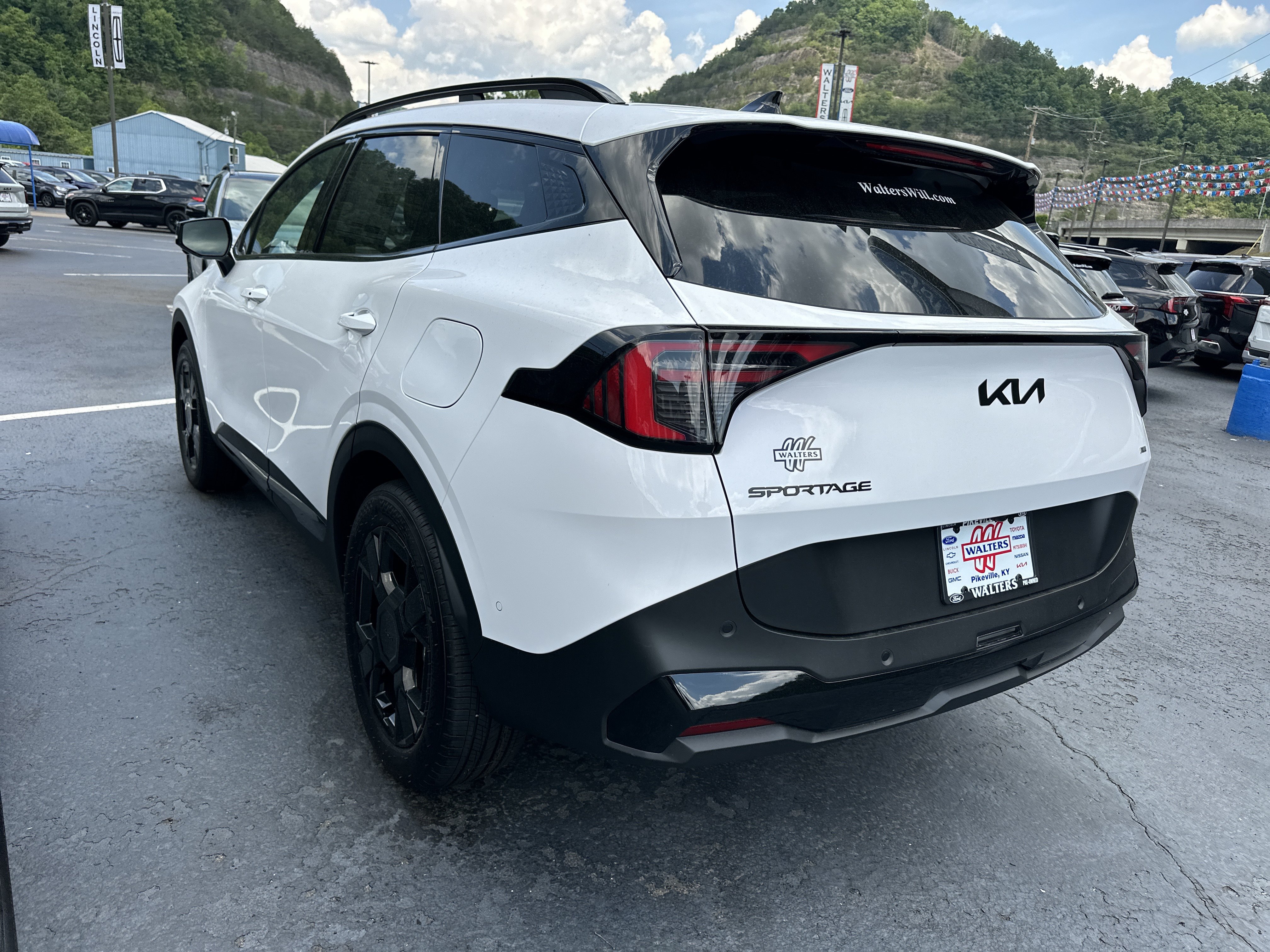 New 2026 Kia Sportage X-Line w/ X-Line Technology Package AWD/4WD image 4