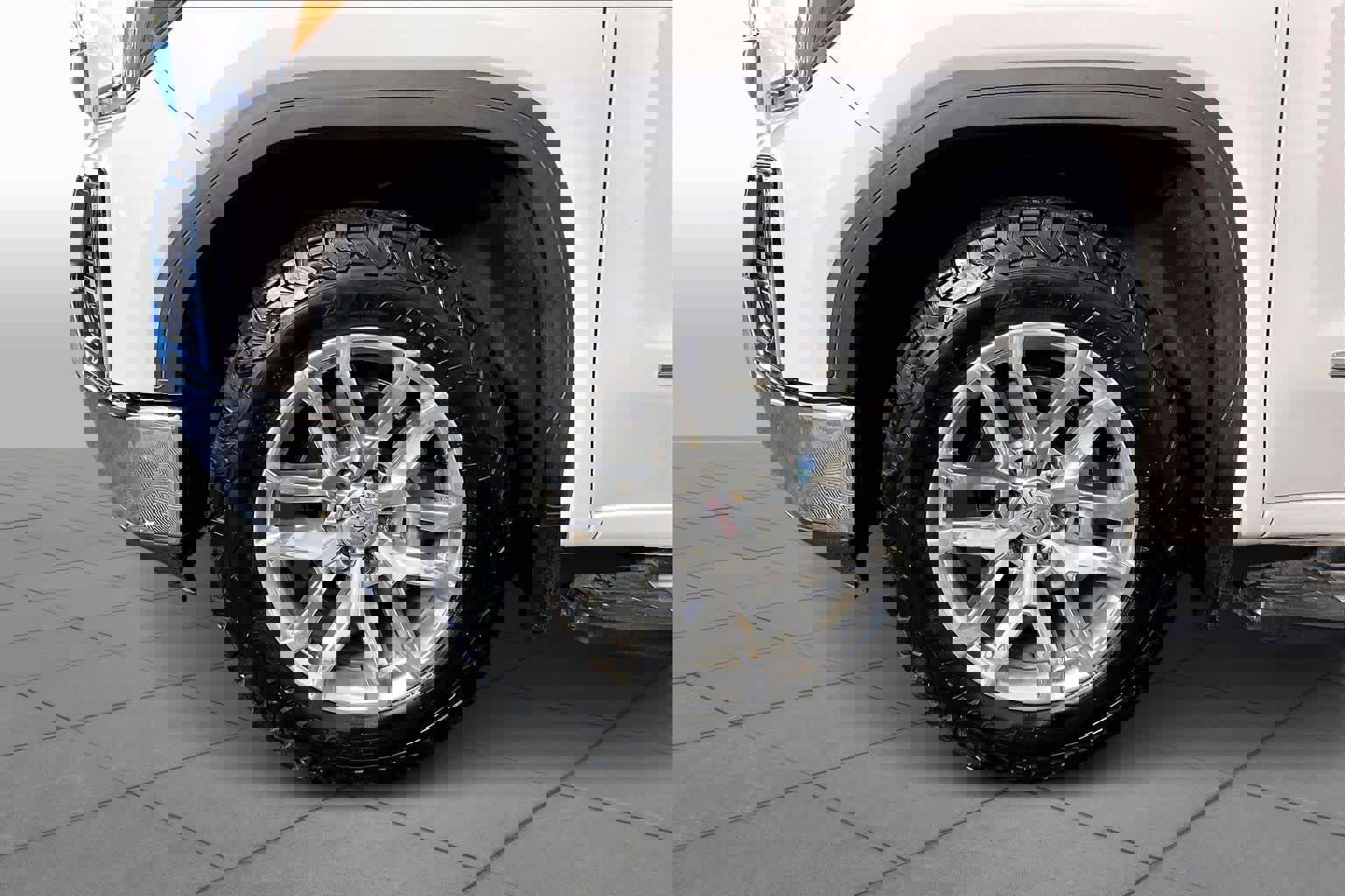 Used 2020 GMC Sierra 1500 SLT image 16