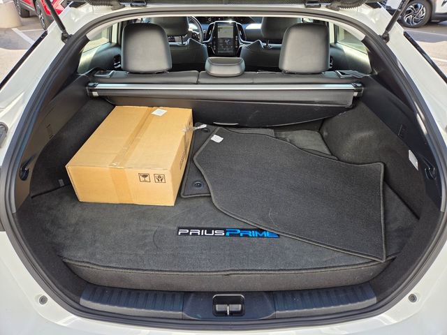 Used 2021 Toyota Prius Prime XLE image 13