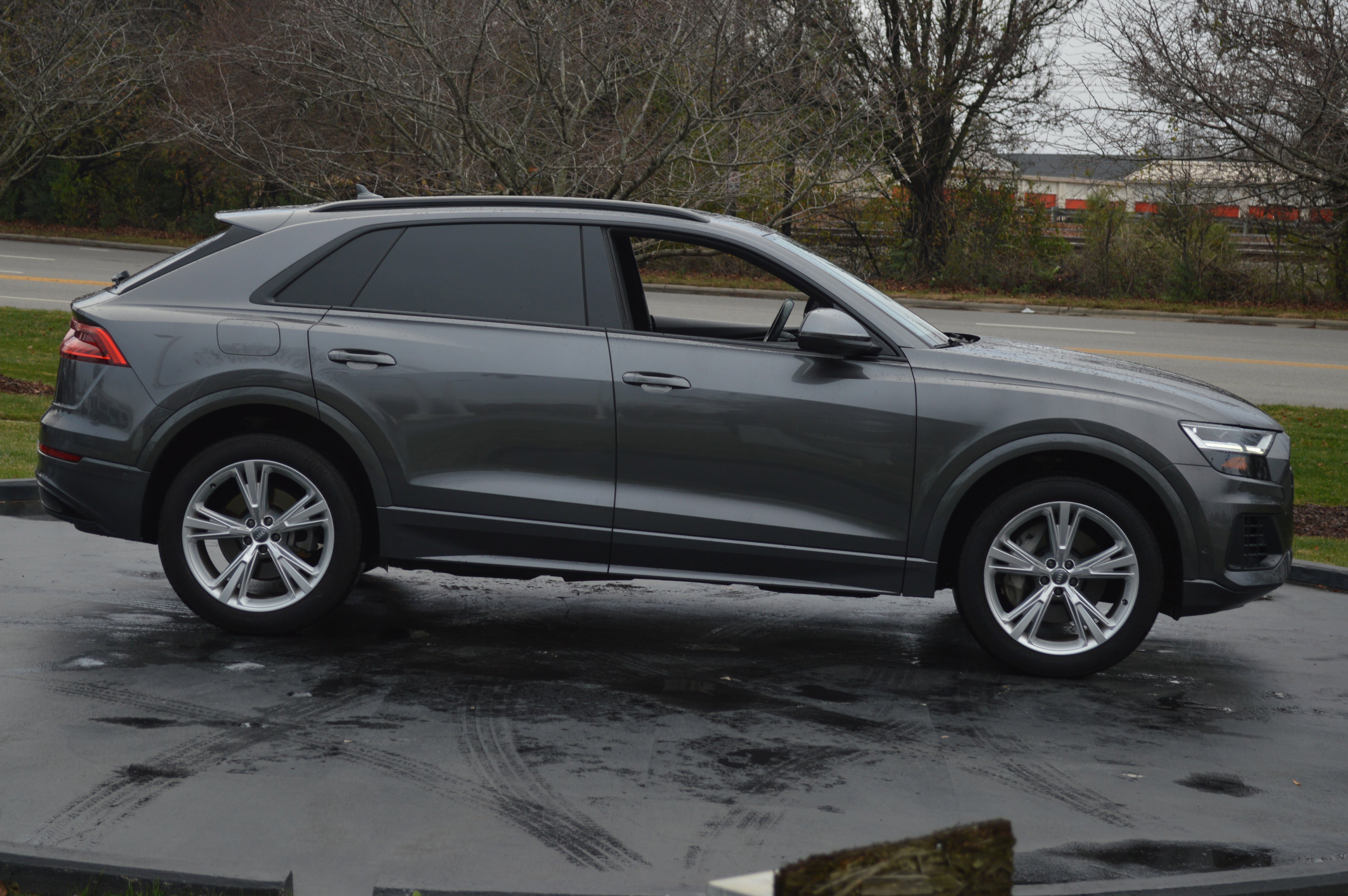 Used 2020 Audi Q8 Premium Plus image 12