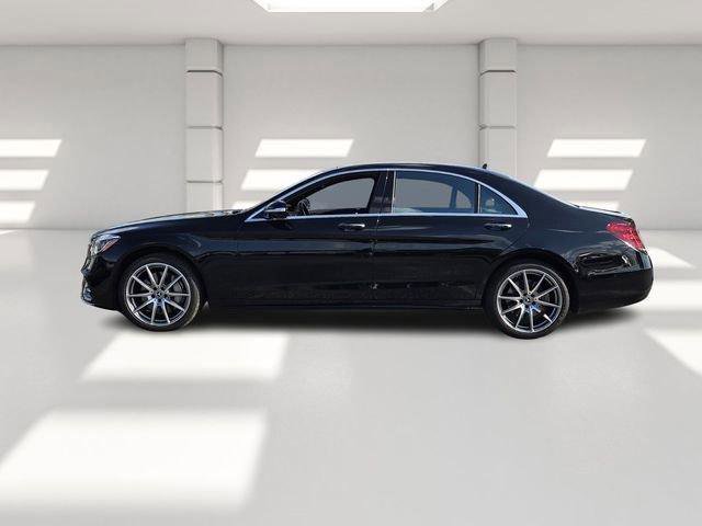 Used 2018 Mercedes-Benz S 560 Sedan image 2