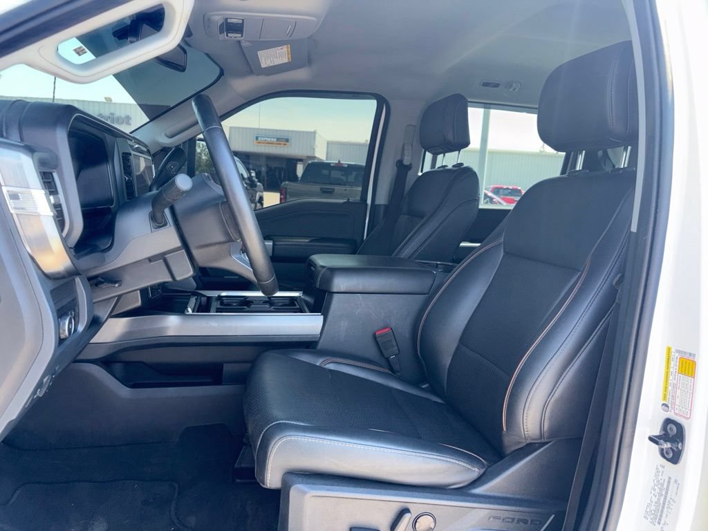 Used 2025 Ford F450 Lariat AWD/4WD image 2