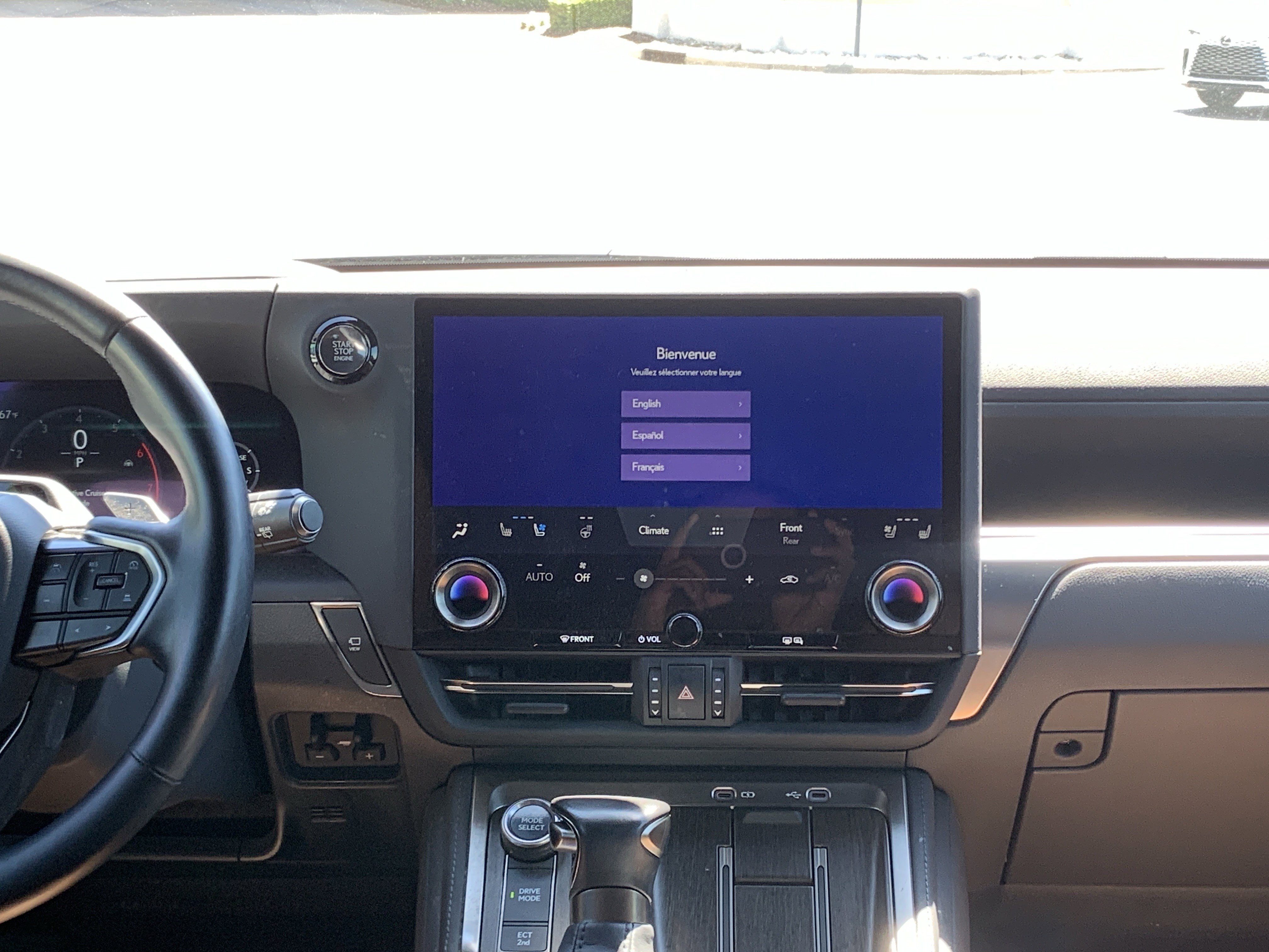 Used 2024 Lexus GX 550 w/ Accessory Package (Z1) AWD/4WD image 31