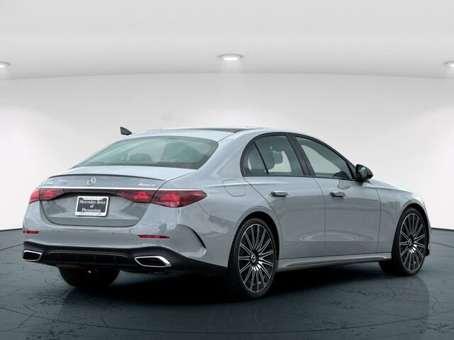 Certified 2025 Mercedes-Benz E 350 4MATIC Sedan image 6