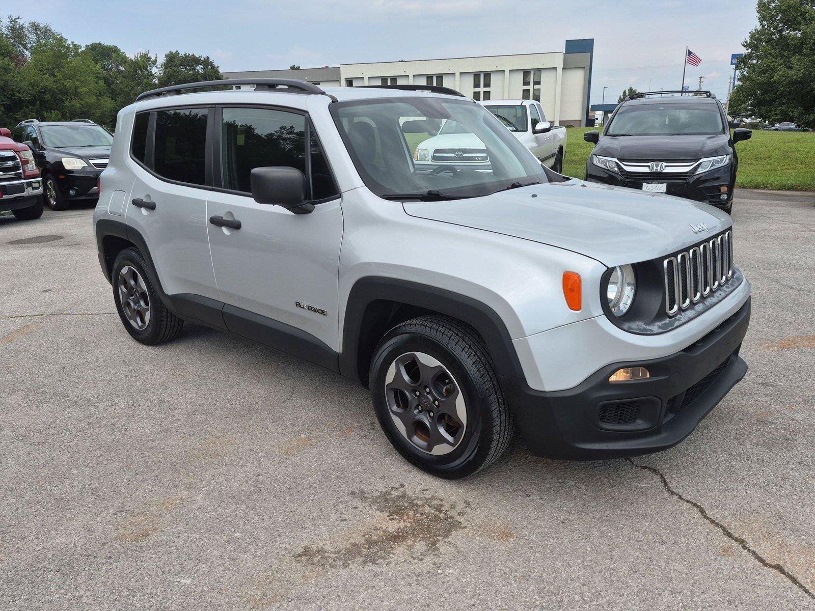 Used 2018 Jeep Renegade Sport w/ Power & Air Group FWD image 7