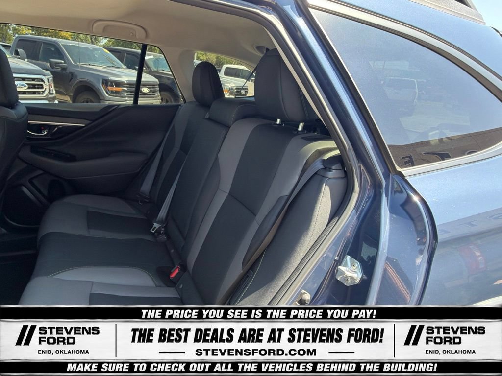 Used 2025 Subaru Outback Onyx Edition AWD/4WD image 31
