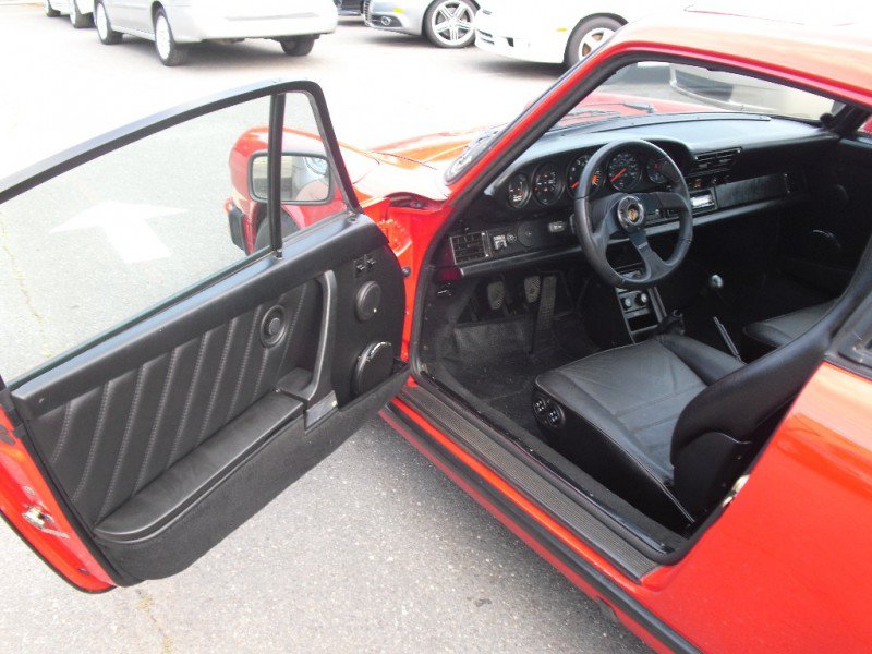Used 1988 Porsche 911 Carrera RWD image 9