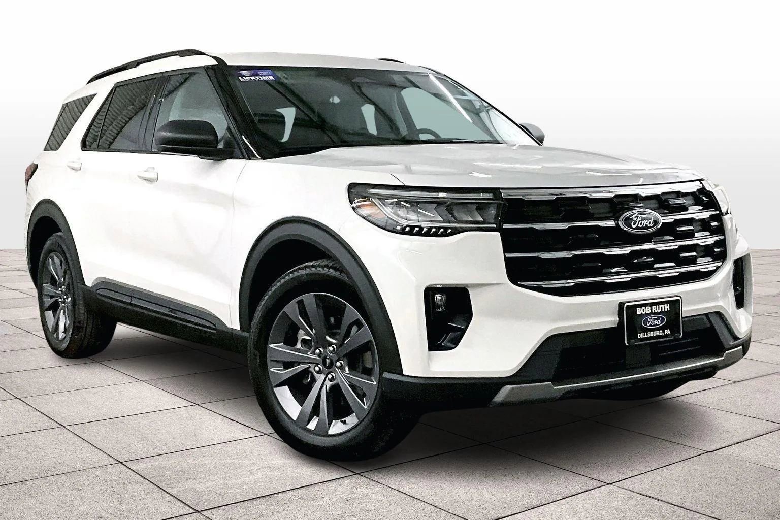 New 2026 Ford Explorer Active w/ Active Comfort Package image 2