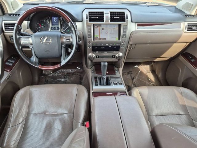 Used 2018 Lexus GX 460 Premium w/ Premium Package AWD/4WD image 13