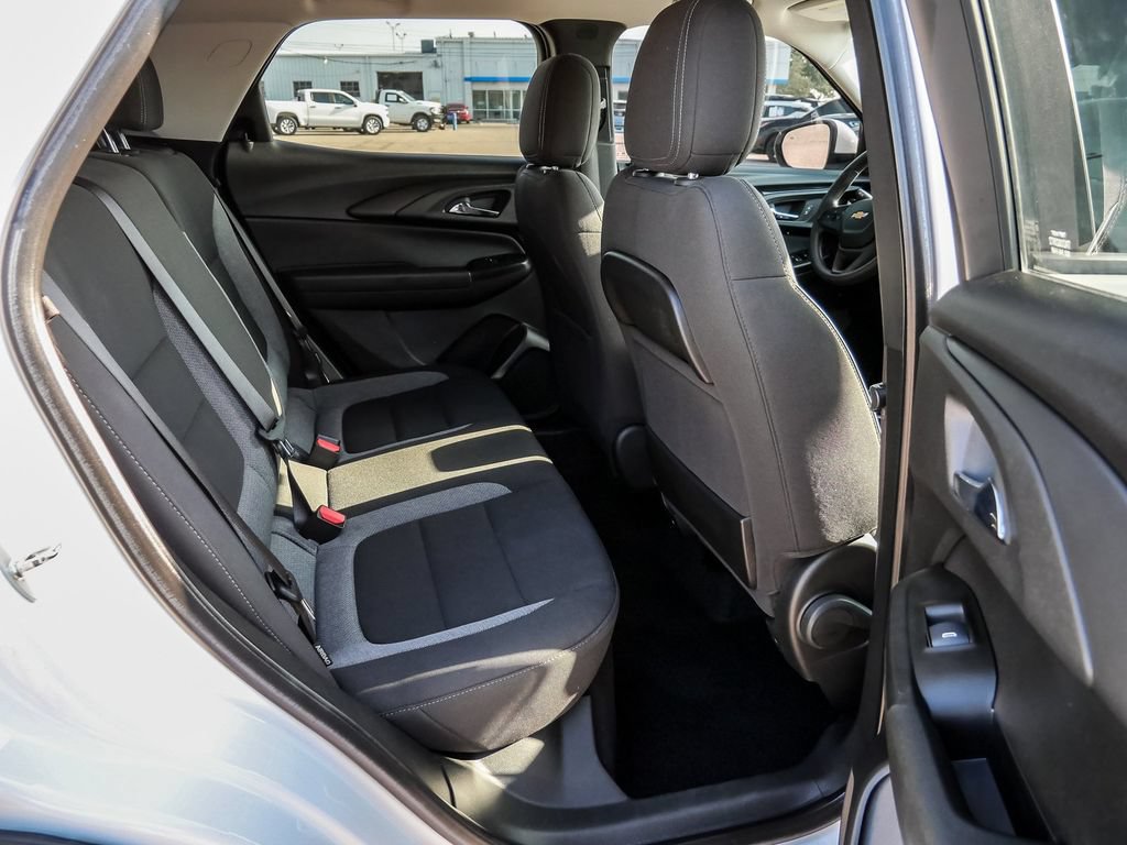 Used 2022 Chevrolet TrailBlazer LT w/ Convenience Package FWD image 20