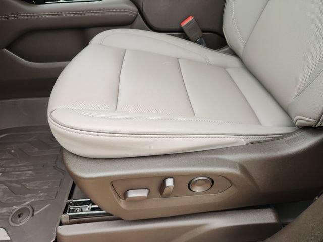 New 2026 GMC Yukon XL Elevation w/ LPO, Floor Liner Package RWD image 18