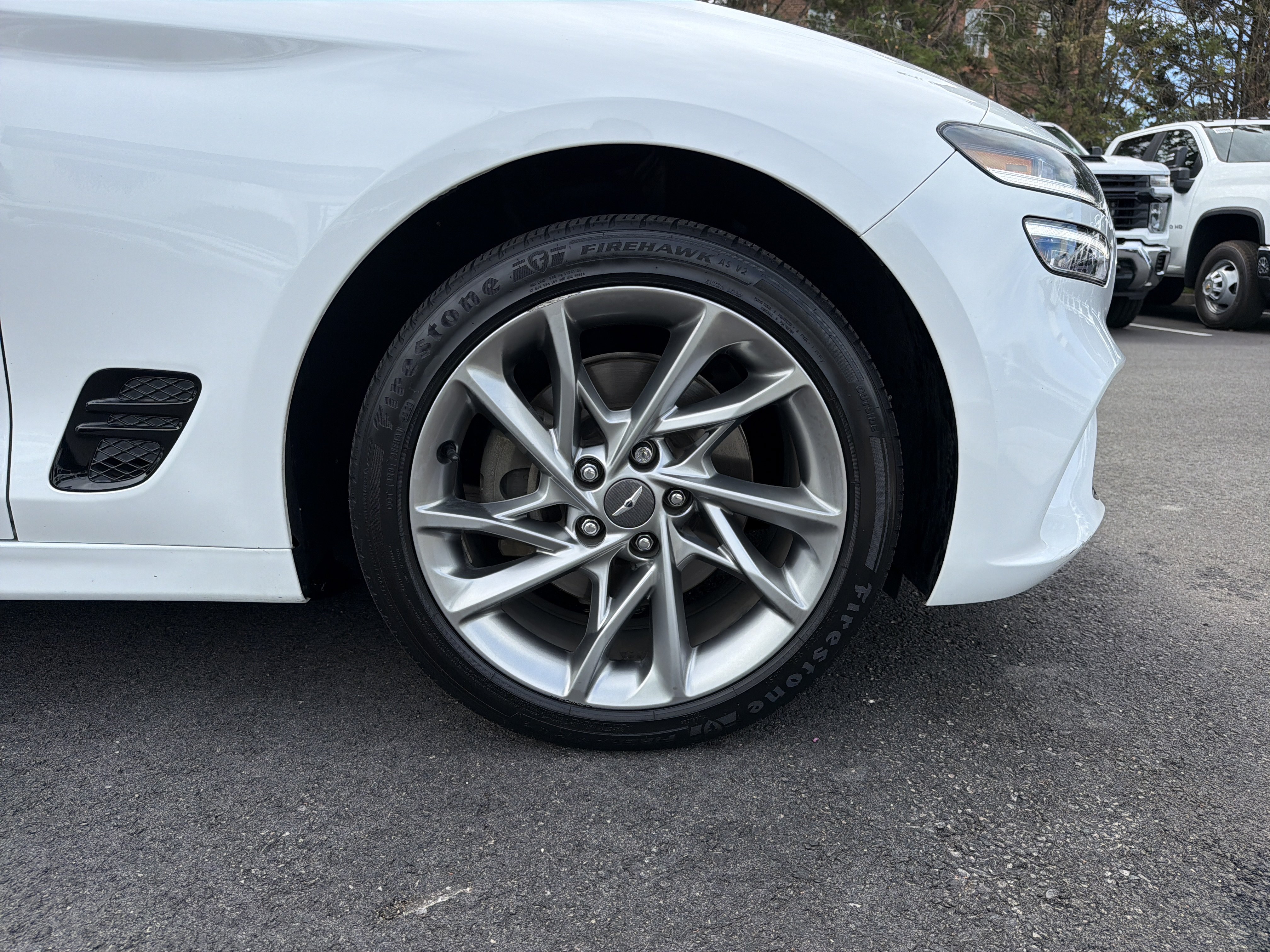 Used 2022 Genesis G70 2.0T AWD/4WD image 13