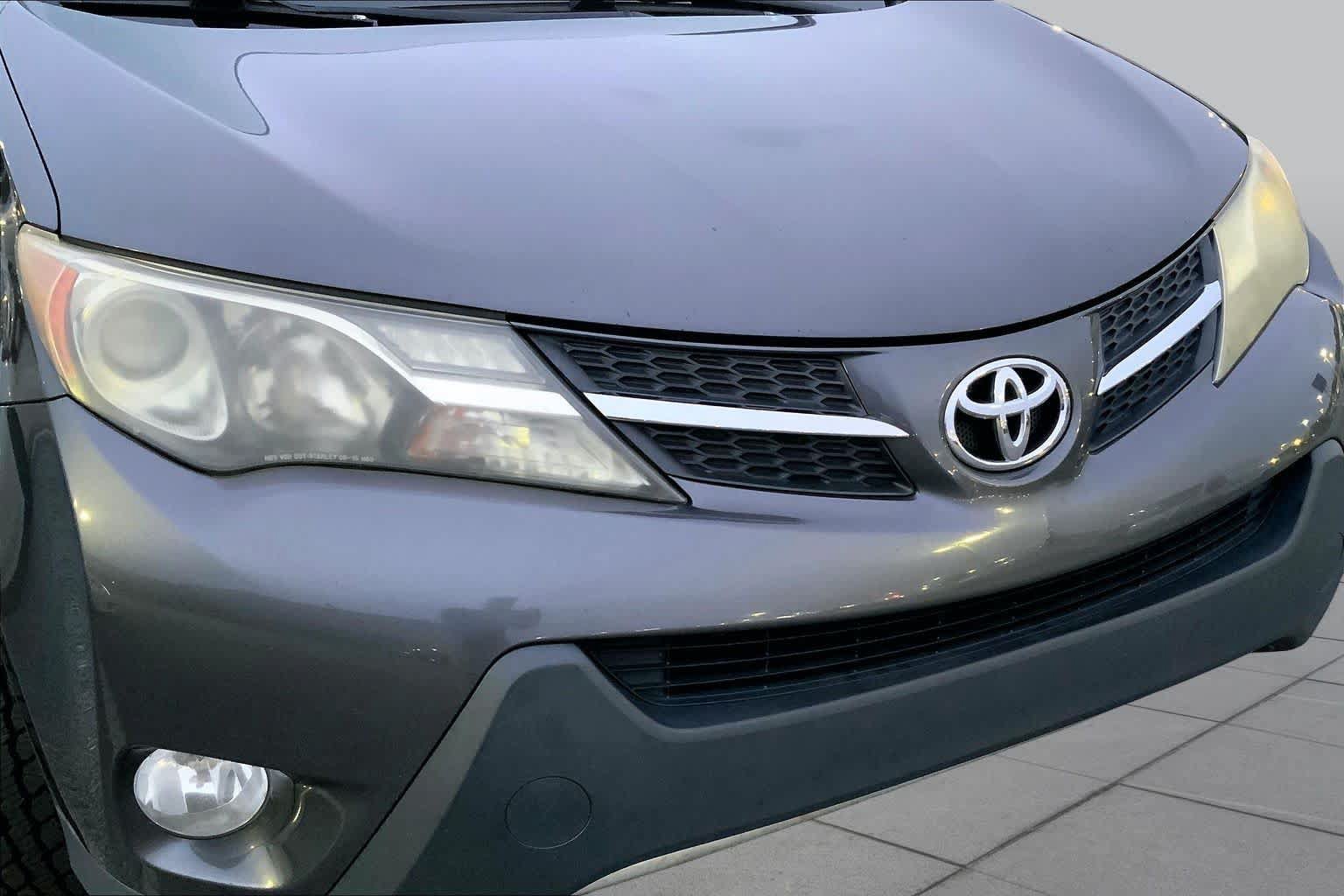 Used 2015 Toyota RAV4 XLE AWD/4WD image 26