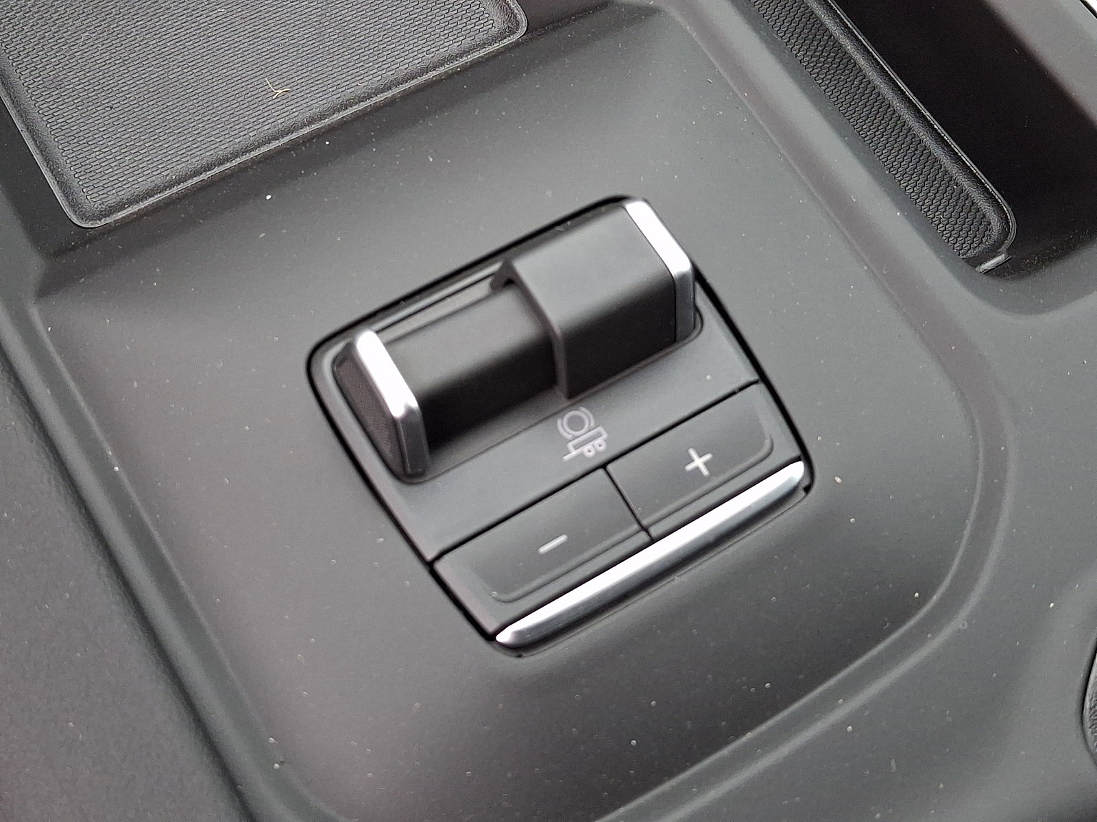 New 2026 GMC Sierra 3500 Denali w/ Denali Reserve Package image 23