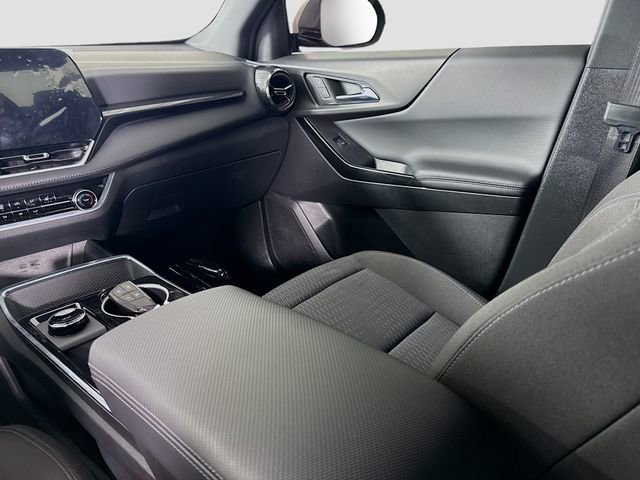 Used 2026 Chevrolet Equinox LT w/ LPO, Floor Liner Package AWD/4WD image 23