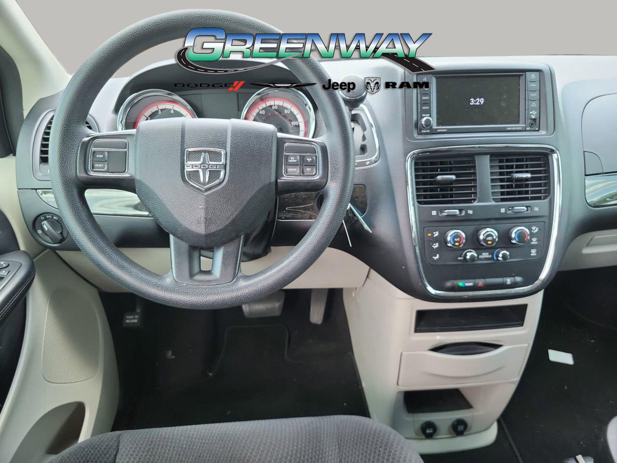 Used 2019 Dodge Grand Caravan SE FWD image 10