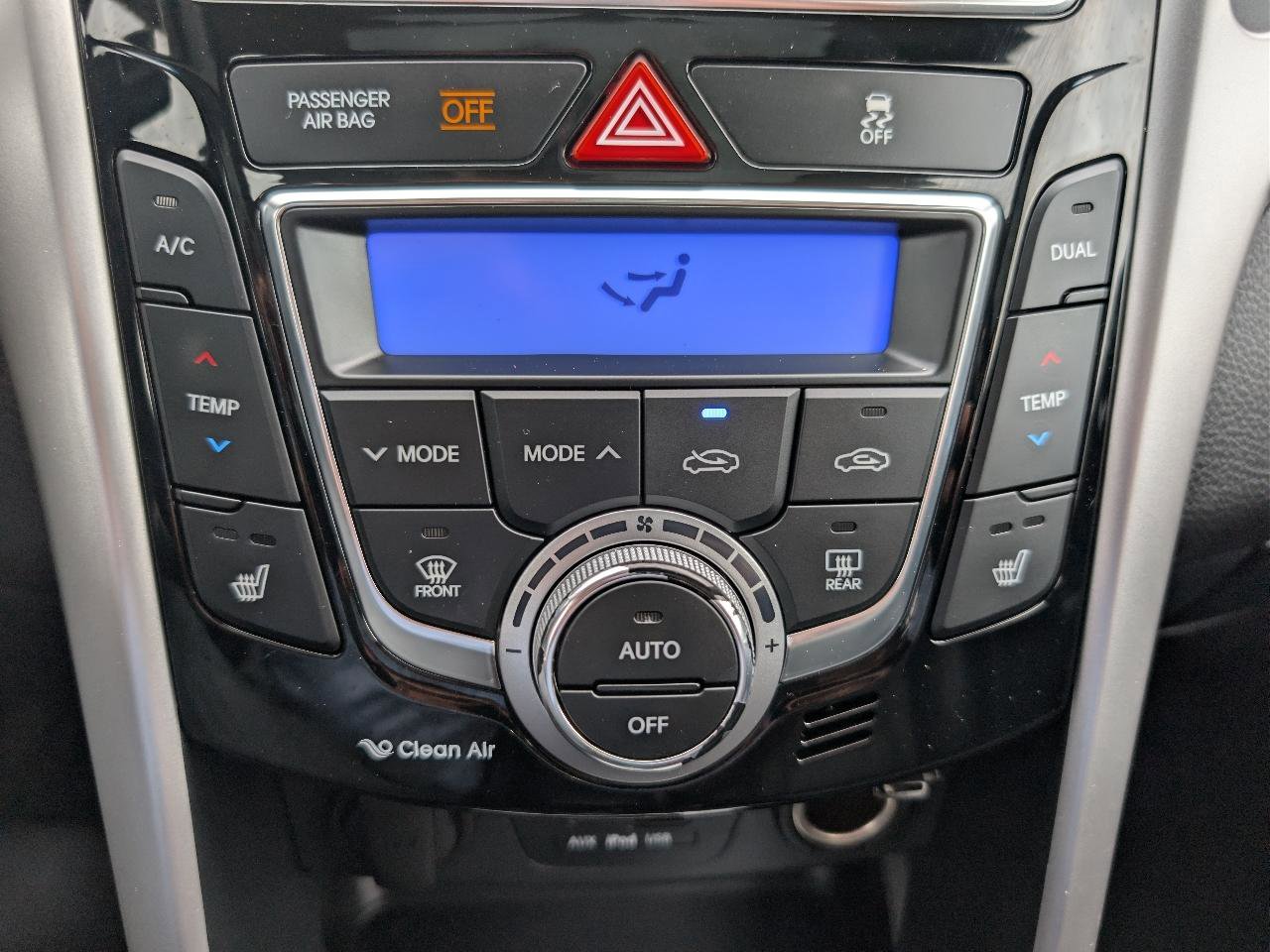 Used 2014 Hyundai Elantra GT w/ Option Group 03 image 30