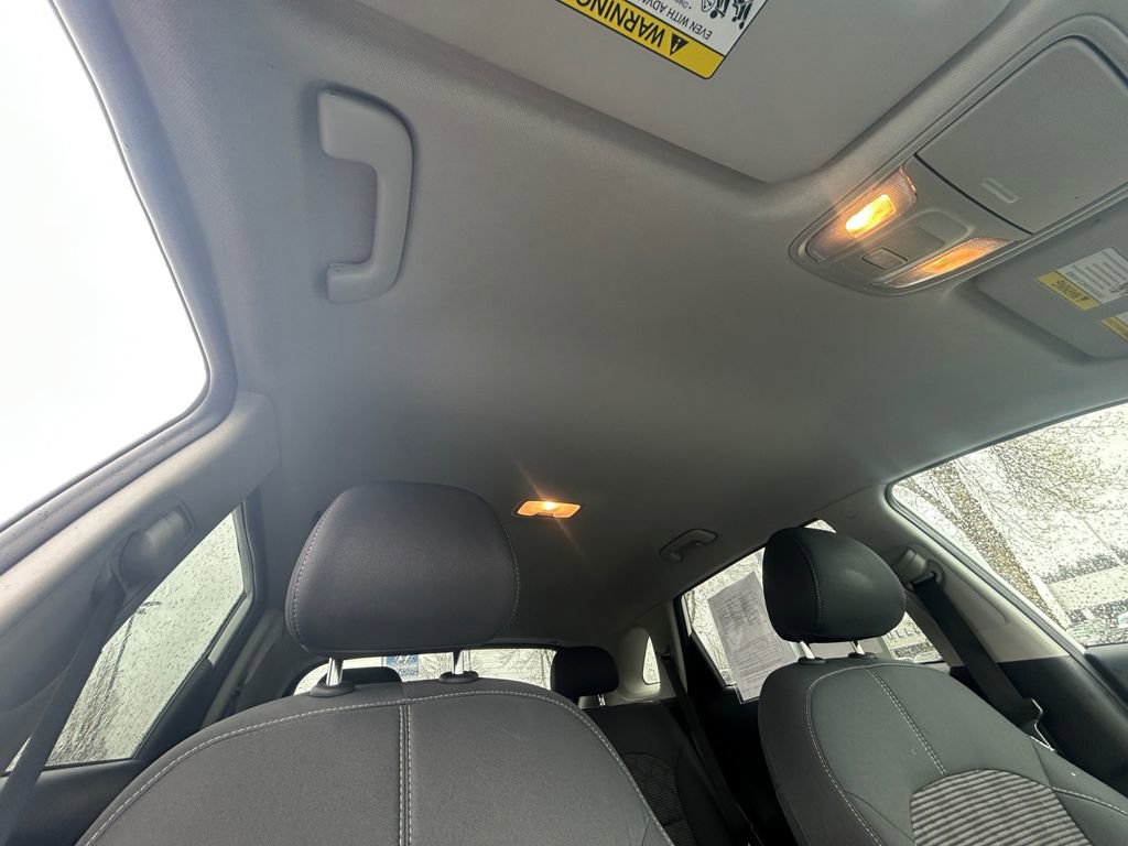 Used 2021 Kia Niro LX image 13