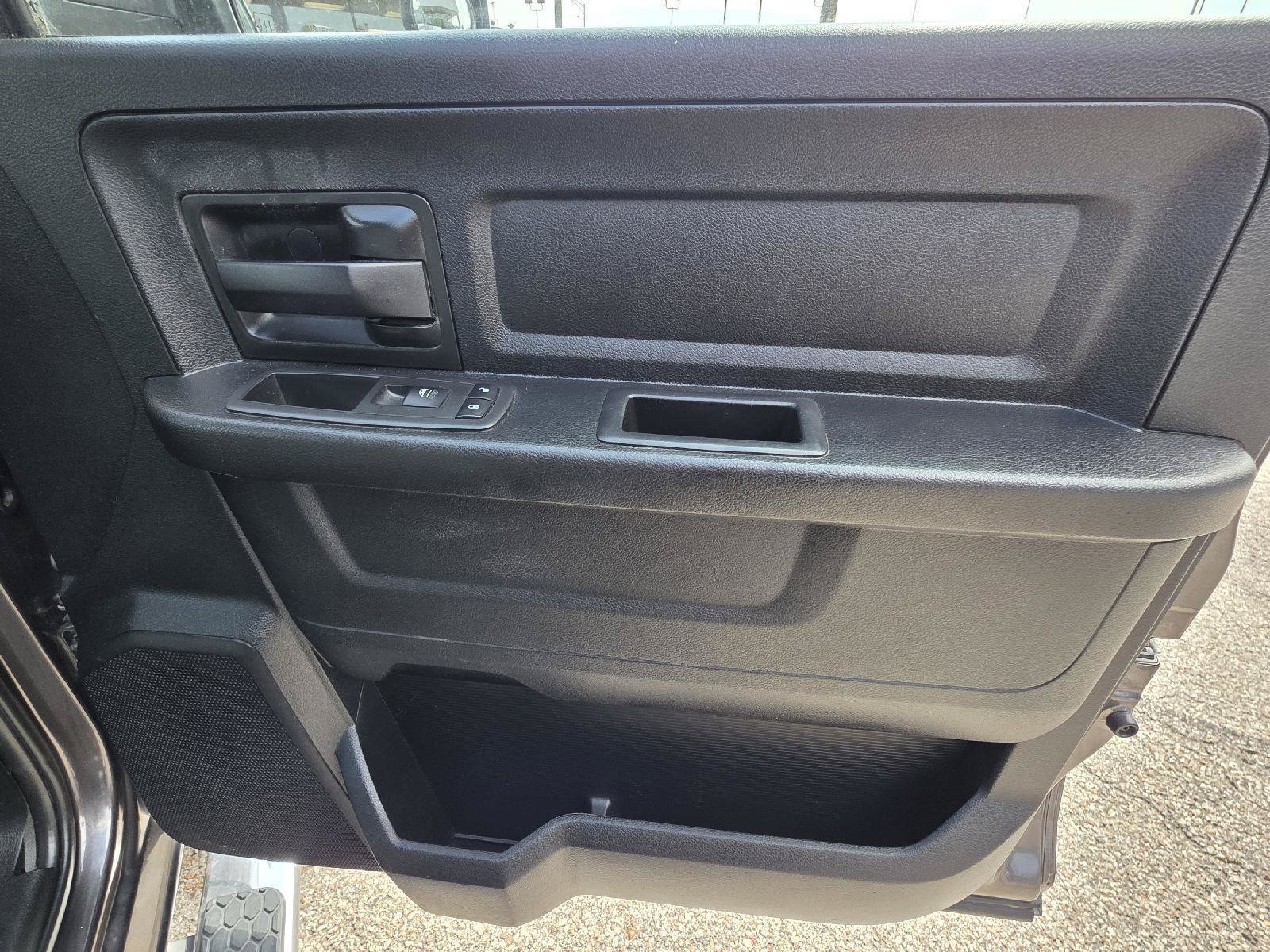 Used 2019 RAM 1500 Tradesman w/ Chrome Plus Package AWD/4WD image 26