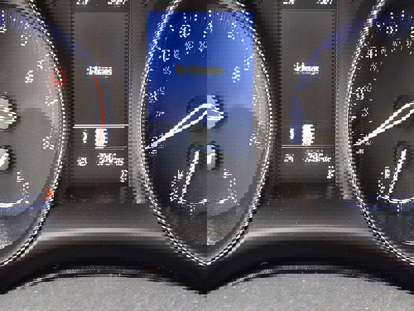 Used 2022 Toyota C-HR XLE image 19