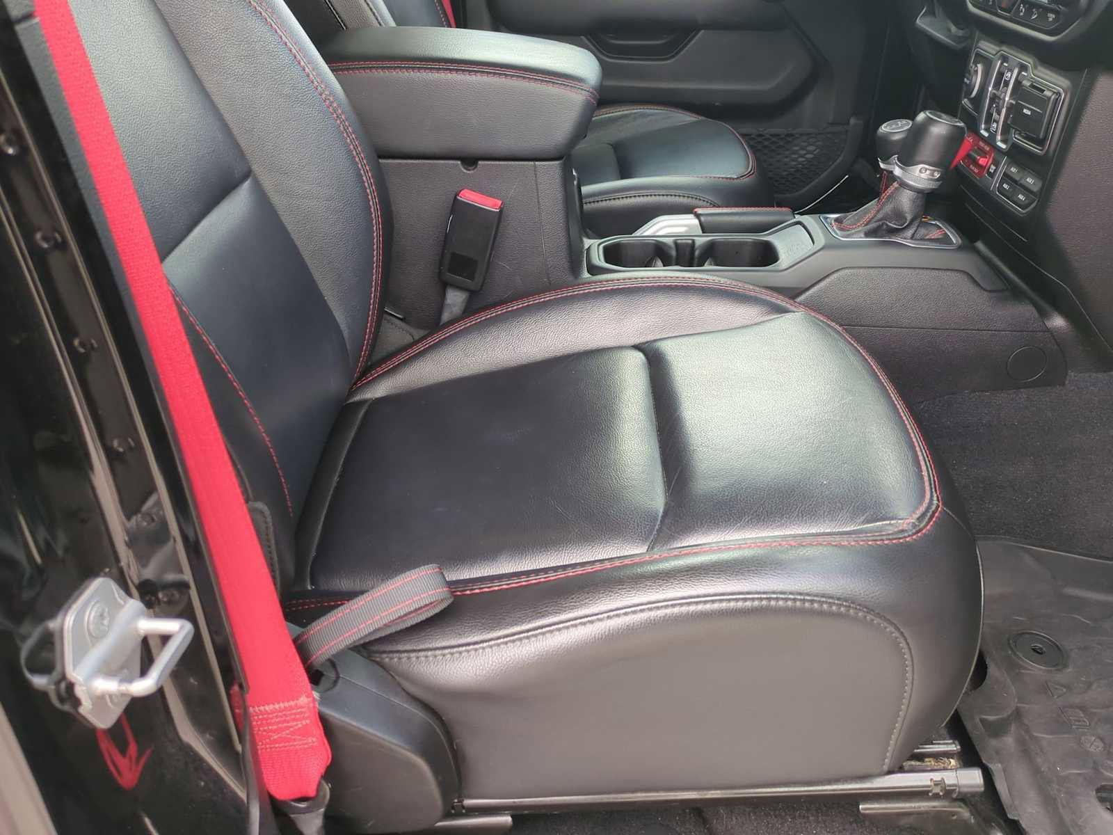 Used 2020 Jeep Wrangler Unlimited Rubicon w/ Quick Order Package 28Y Recon image 28