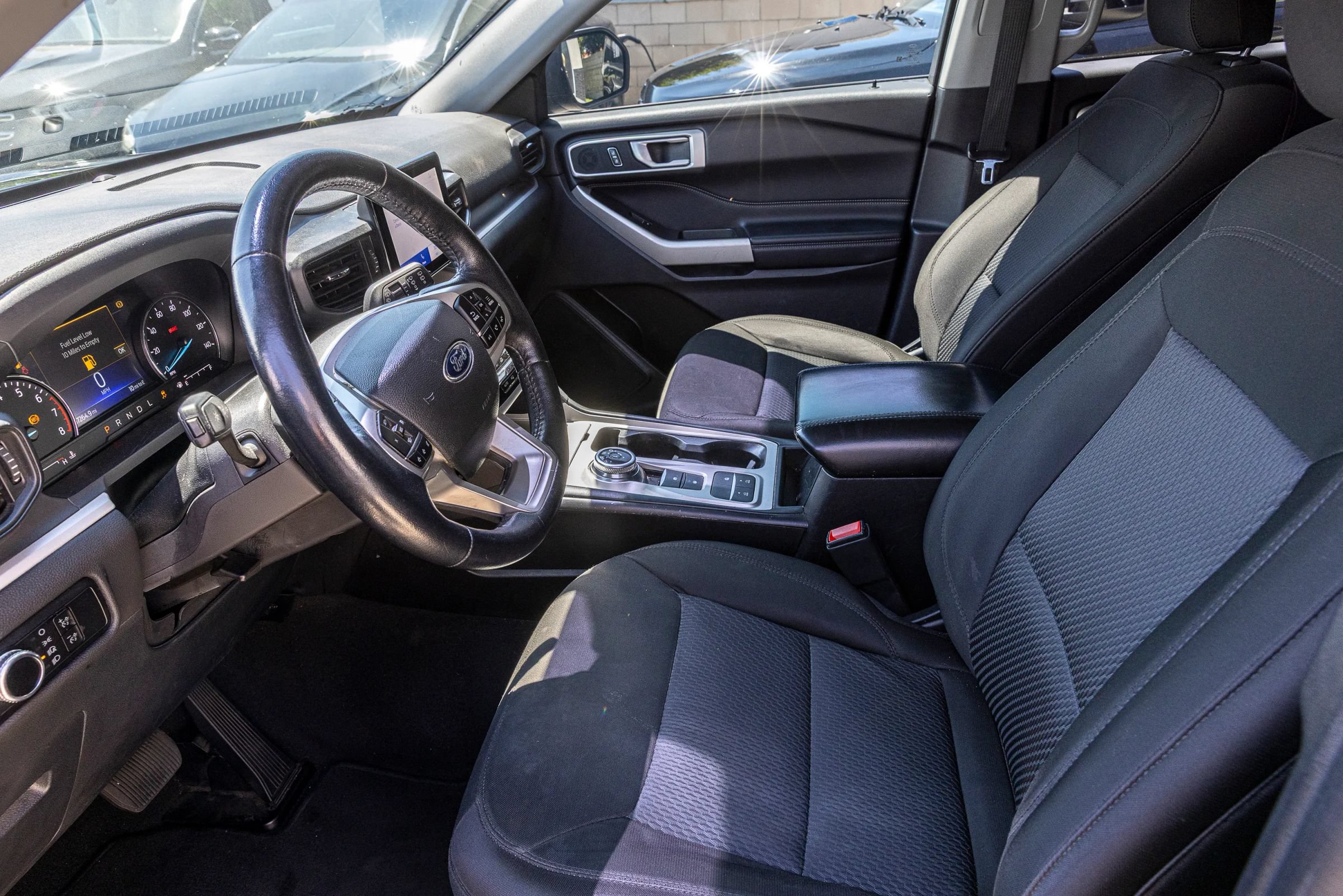 Used 2023 Ford Explorer XLT RWD image 16