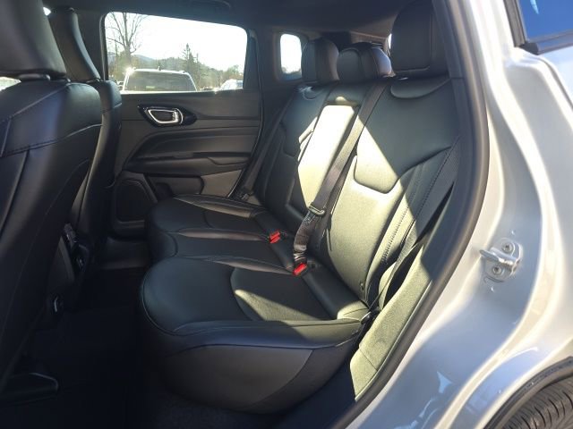 New 2026 Jeep Compass Limited image 25