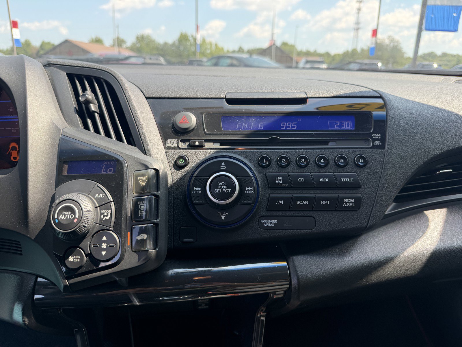 Used 2015 Honda CR-Z EX image 19