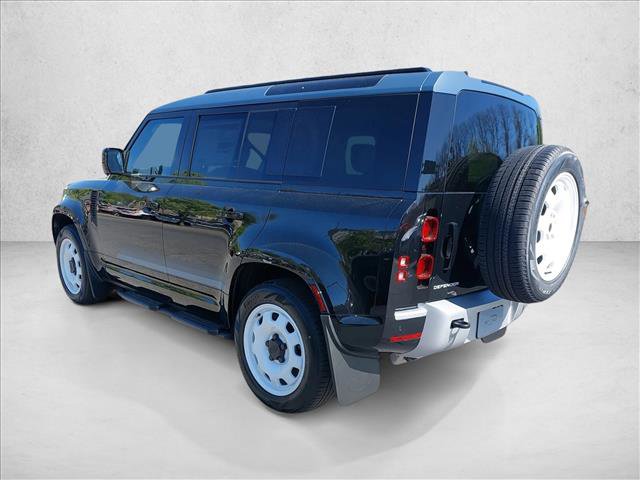 Used 2025 Land Rover Defender 110 S AWD/4WD image 7