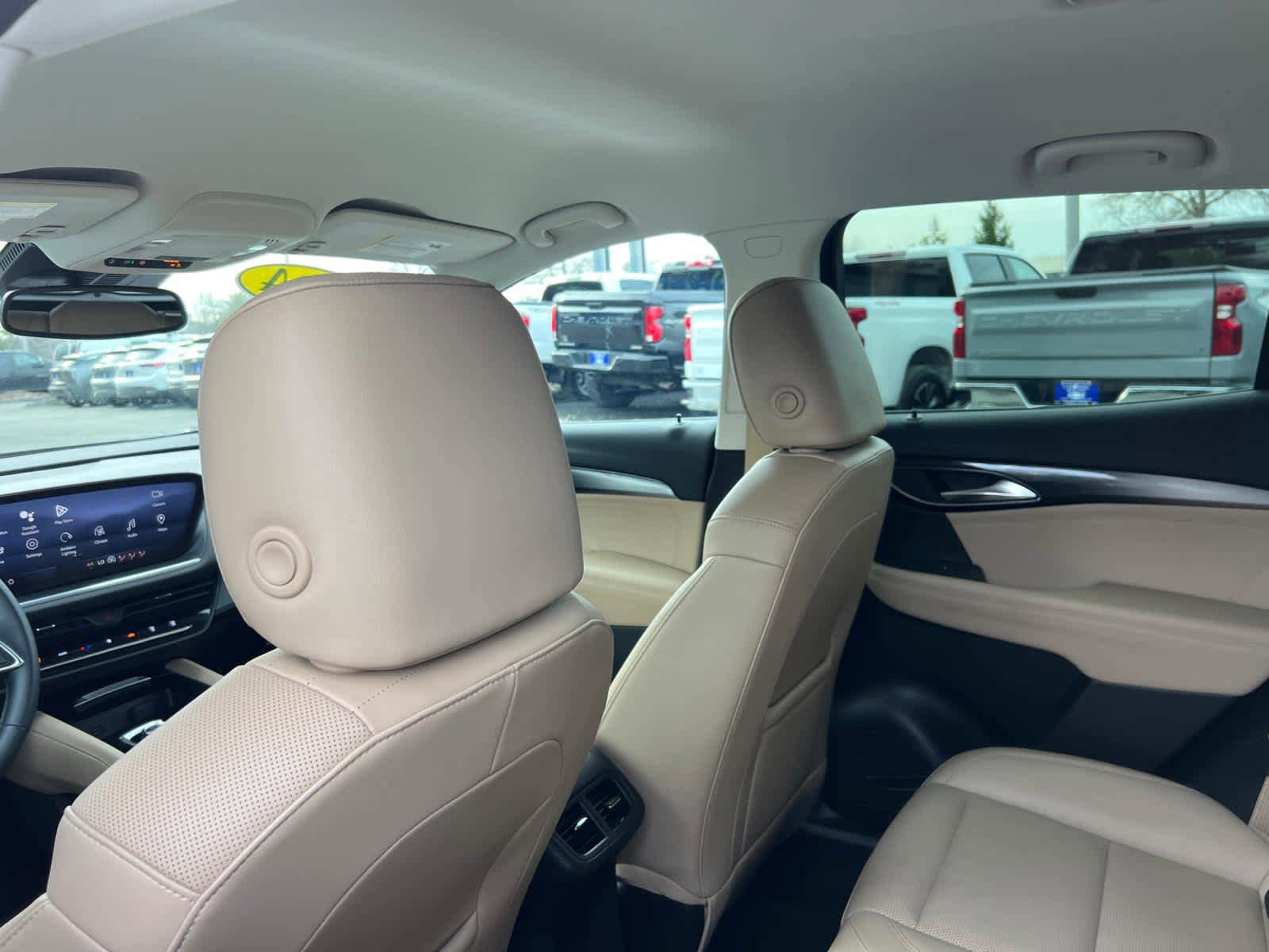 Certified 2024 Buick Envision Preferred AWD/4WD image 31